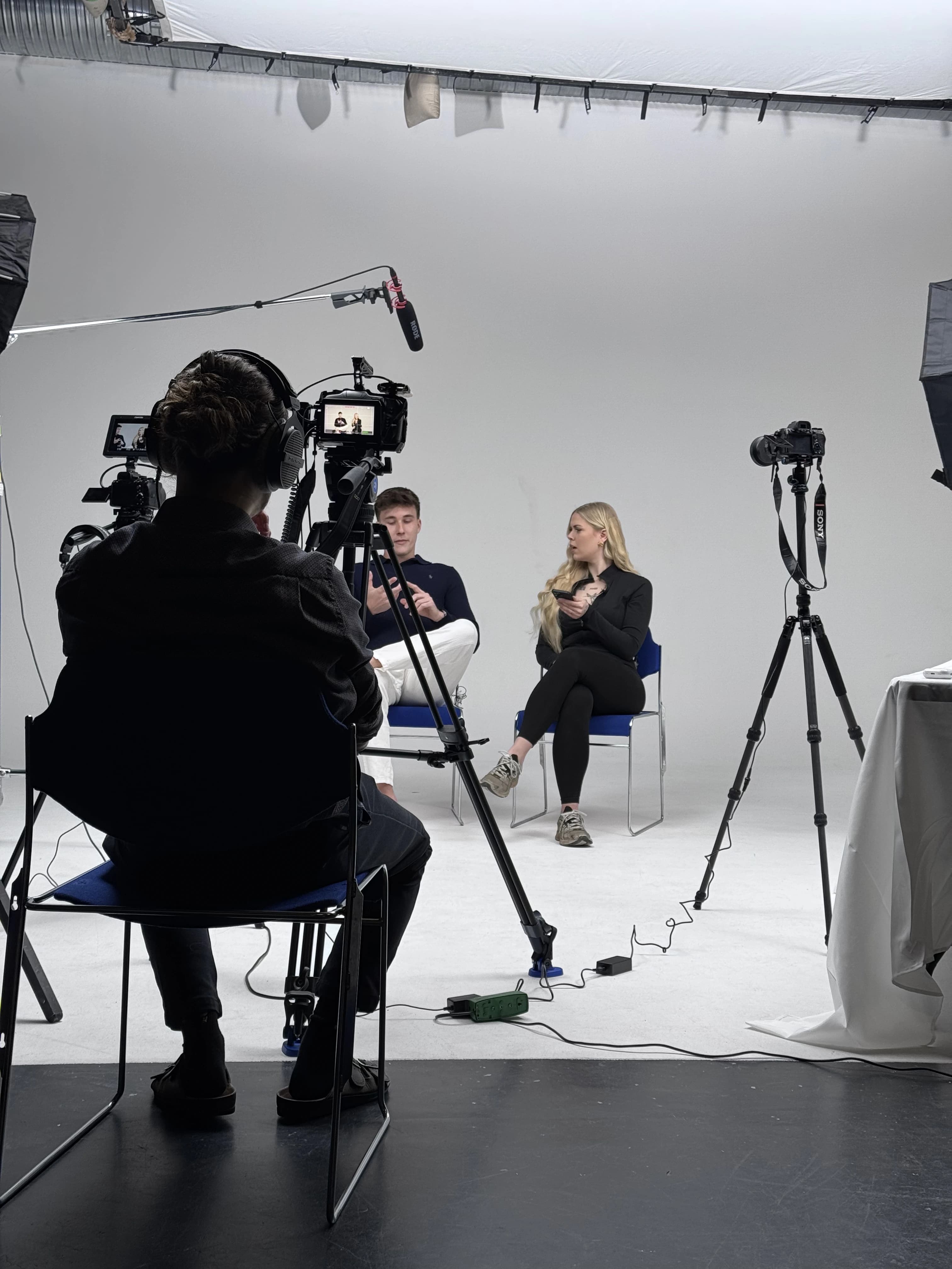 Behind the scenes at KKL-STUDIOS - Action shot